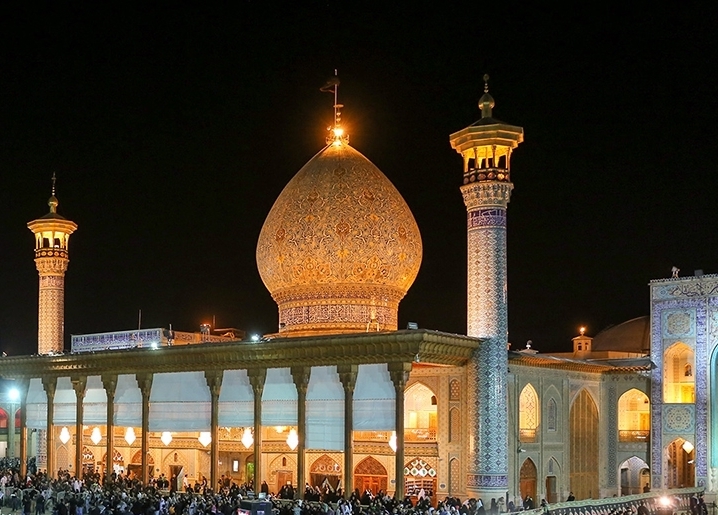 حرم شاهچراغ (ع) سوگوار شهادت حضرت فاطمه زهرا (س) حرم شاهچراغ (ع) سوگوار شهادت حضرت فاطمه زهرا (س)