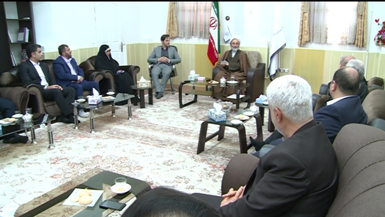 دیدار شورای رشت با نماینده ولی فقیه درگیلان دیدار شورای رشت با نماینده ولی فقیه درگیلان