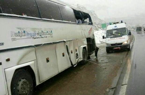 5 مصدوم در تصادف آزاد راه پیامبر اعظم تبریز