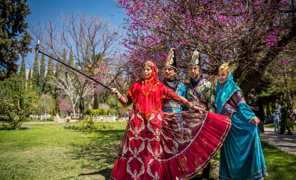 بنویسیم فارس؛ بخوانیم، ایرانِ کوچک// در حال تکمیل لطفا منتشر نشود