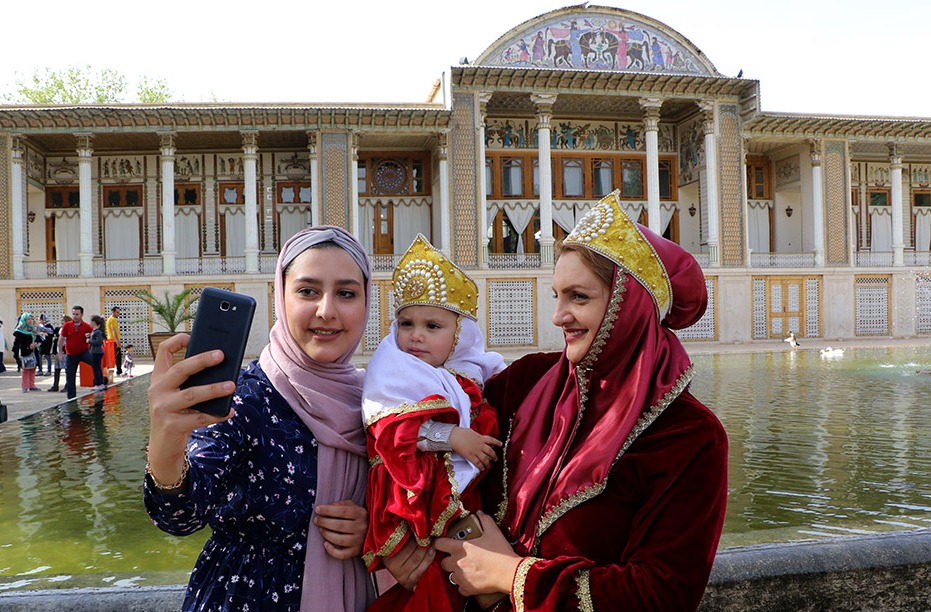 بنویسیم فارس؛ بخوانیم، ایرانِ کوچک// در حال تکمیل لطفا منتشر نشود