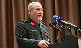 فرماندهان ارشد از عوامل قدرت کشور در مواقع خطر هستند فرماندهان ارشد از عوامل قدرت کشور در مواقع خطر هستند