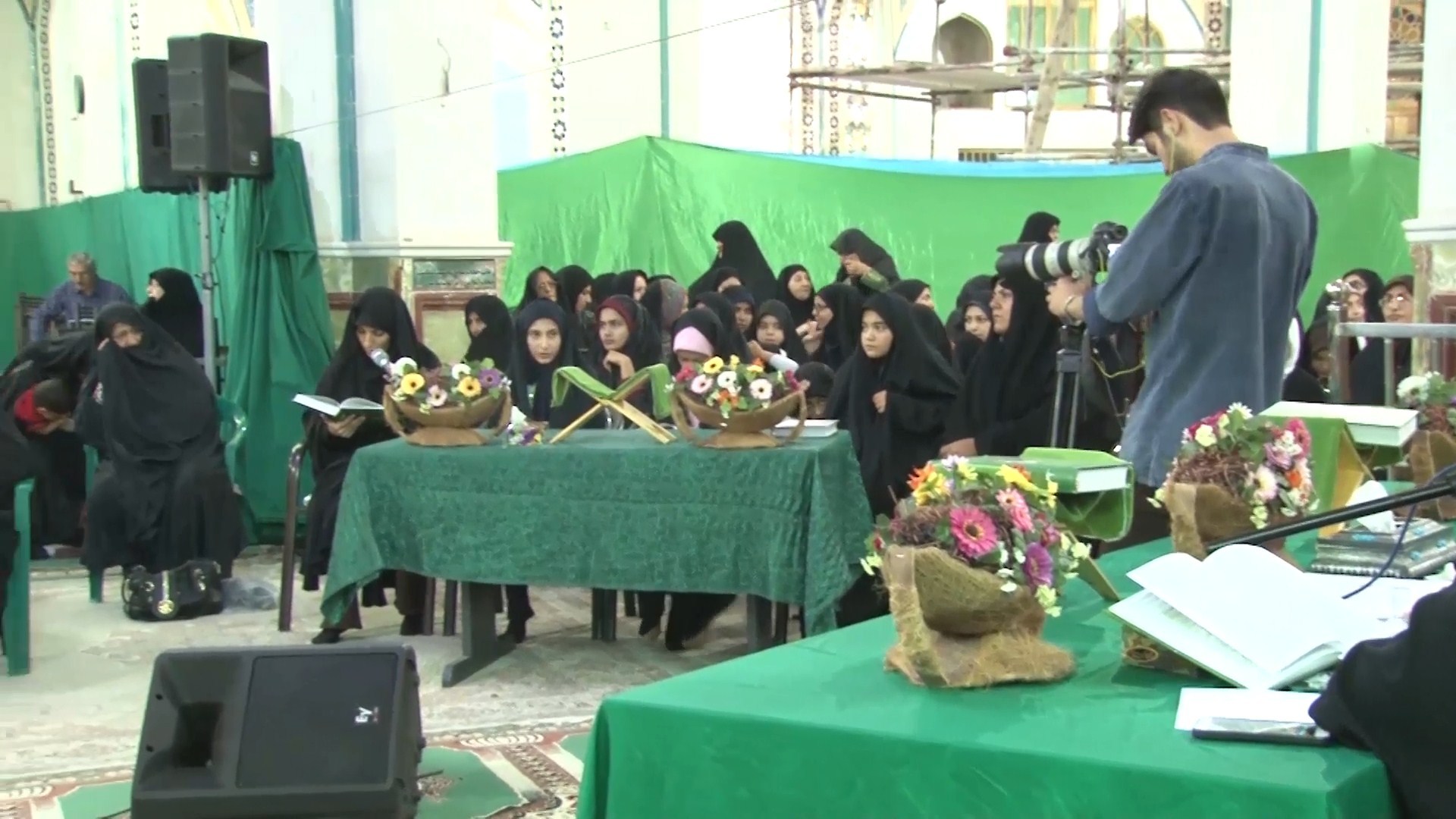 تربیت 250 حافظ کل در مهد قرآن کریم آران و بیدگل تربیت 250 حافظ کل در مهد قرآن کریم آران و بیدگل