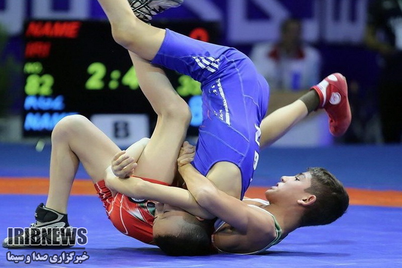 مقام سوم تیم مهاباد در مسابقات کشتی خردسالان استان