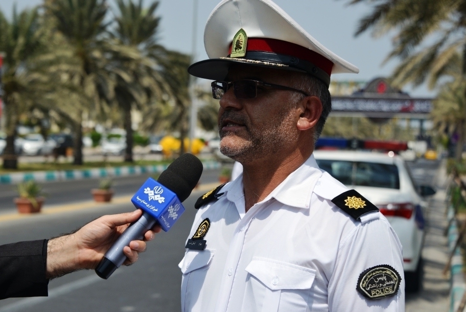 رعایت قوانین راهنمایی و رانندگی در ایام عزاداری ماه محرم رعایت قوانین راهنمایی و رانندگی در ایام عزاداری ماه محرم