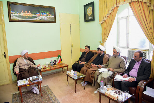 تاثیرپذیری کلام حافظ از قرآن تاثیرپذیری کلام حافظ از قرآن