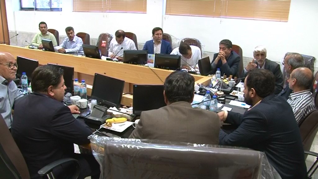 اجرای طرح ملی قبض سبز برق در خمینی شهر