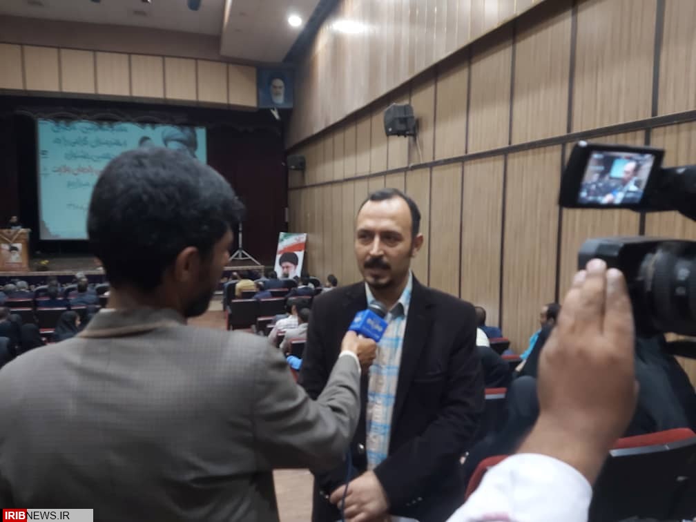 پایان کار جشنواره سراسری شعر فارسی یادمان ولایت در جیرفت پایان کار جشنواره سراسری شعر فارسی یادمان ولایت در جیرفت