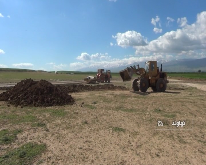 ساخت شهرک گلخانه&zwnj;ای در روستای علمدار نهاوند