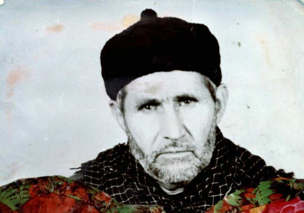 تشییع پیکر مطهر پدر شهیدان چناری در ایلام تشییع پیکر مطهر پدر شهیدان چناری در ایلام