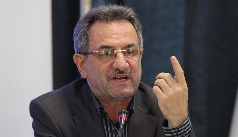 کارت قرمز به ۱۰ مرکز تجاری در تهران کارت قرمز به ۱۰ مرکز تجاری در تهران