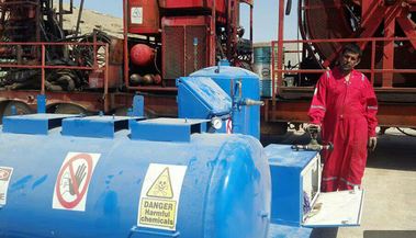 بومی سازی دستگاه تزریق فوم به چاههای نفت و گاز بومی سازی دستگاه تزریق فوم به چاههای نفت و گاز