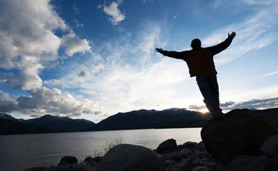 سه گناهی که کیفر آنها تا قیامت نمیماند سه گناهی که کیفر آنها تا قیامت نمیماند