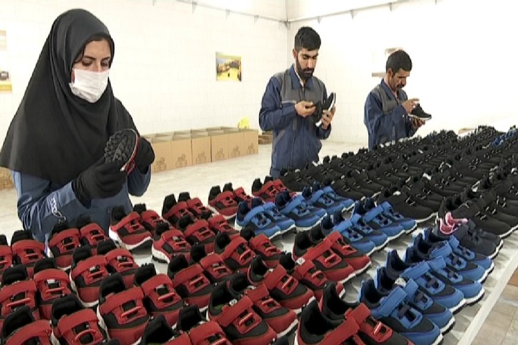 کاهش  ۴۰ درصدی تولید کفش در کارگاه‌های مشهد