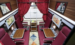 ورود نخستین قطار پنج ستاره رشت - مشهد به راه آهن  مشهد