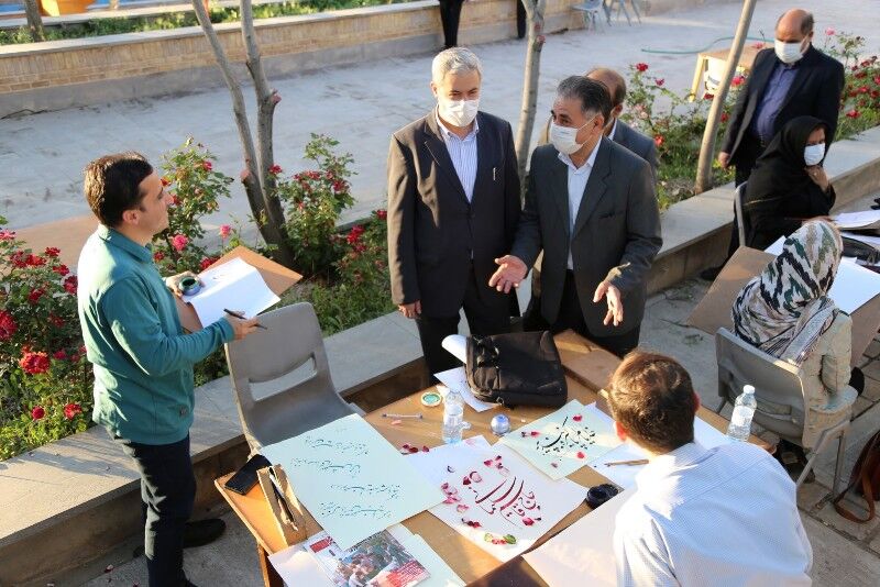 خوشنویسی کتابت «مقاومت» در تبریز خوشنویسی کتابت «مقاومت» در تبریز