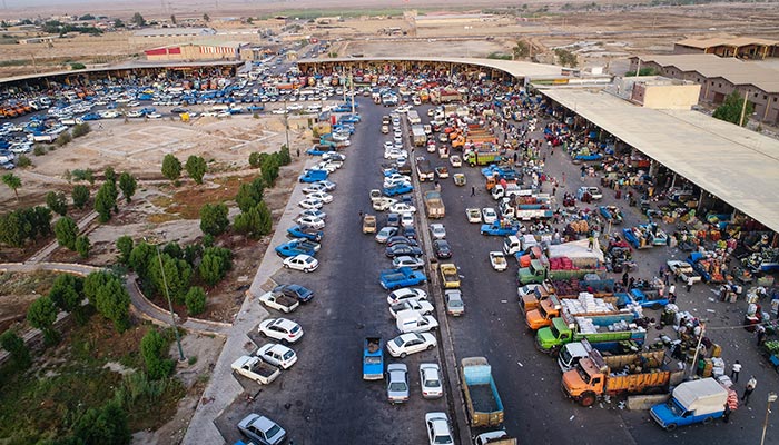 پلمب ۶ غرفه میوه در میدان تره بار اهواز