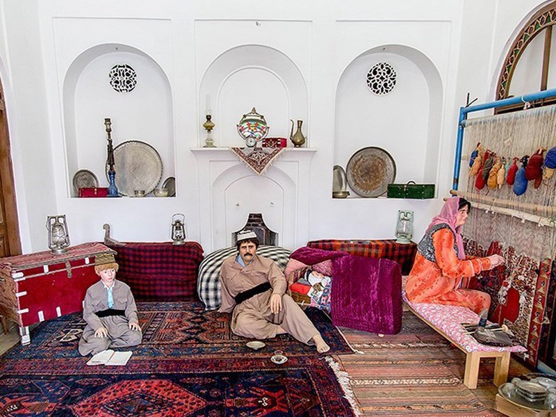 در سفر به کردستان صنایع دستی را فراموش نکنید در سفر به کردستان صنایع دستی را فراموش نکنید