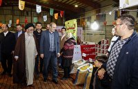 بازدید امام جمعه تبریز و  استاندار  از بازار میوه و کالاهای اساسی