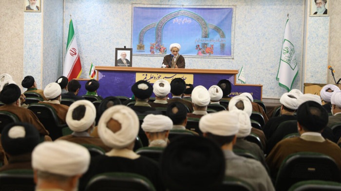 «مساجد» میتوانند کانون کار آفرینی و حرکتهای اقتصادی باشند «مساجد» میتوانند کانون کار آفرینی و حرکتهای اقتصادی باشند