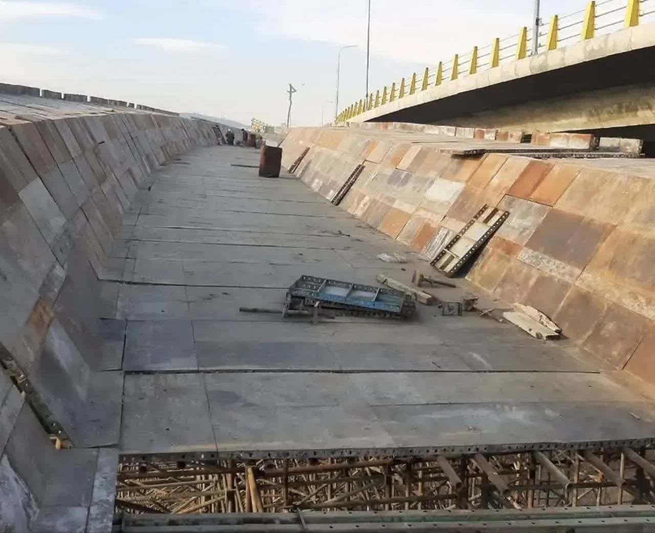 بهره برداری از تقاطع چهارسطحه آذربایجان تا پایان سال جاری بهره برداری از تقاطع چهارسطحه آذربایجان تا پایان سال جاری