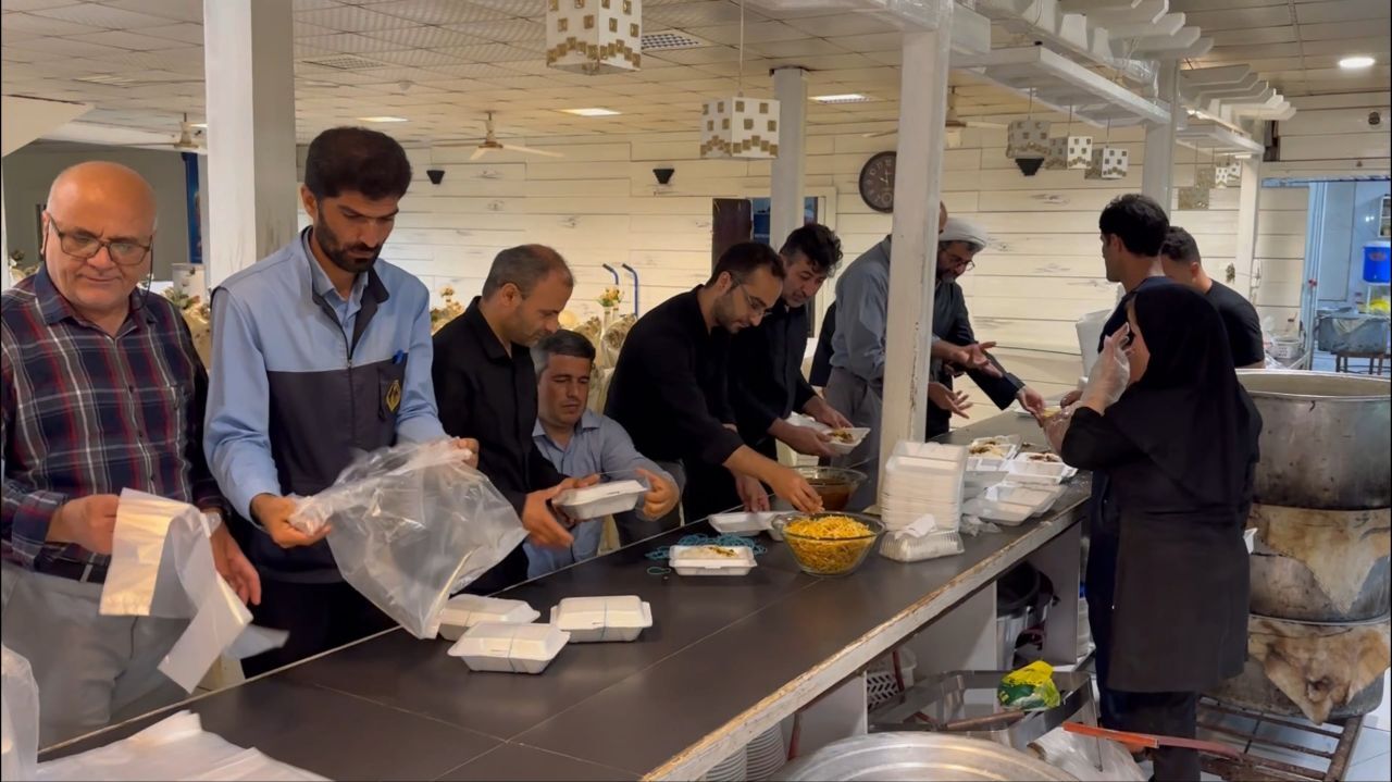 با اجرای پویش اطعام حسینی با اجرای پویش اطعام حسینی