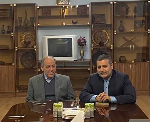 *آموزش دور جدید زبان فارسی و ایران شناسی در قزاقستان