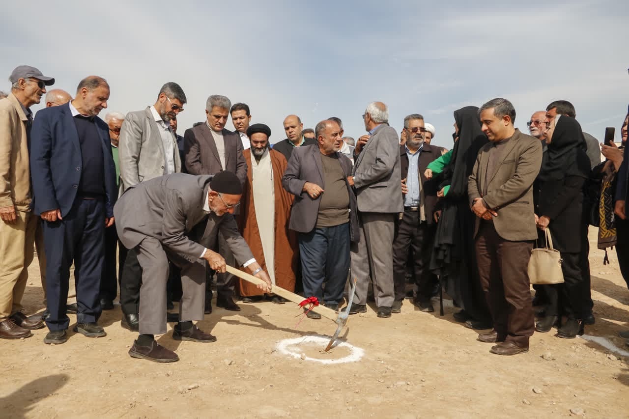 آغاز ساخت بوستان روزبهان در شهرک میانرود