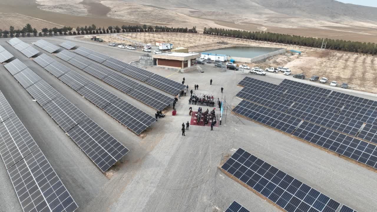 نیروگاه خورشیدی ۱۰ مگاواتی در مهاباد به بهرهبرداری رسید نیروگاه خورشیدی ۱۰ مگاواتی در مهاباد به بهرهبرداری رسید