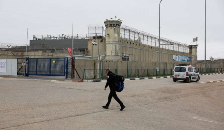 رسانههای صهیونیستی از راه حل احتمالی برای بحران آزادی اسرای فلسطینی خبر میدهند رسانههای صهیونیستی از راه حل احتمالی برای بحران آزادی اسرای فلسطینی خبر میدهند