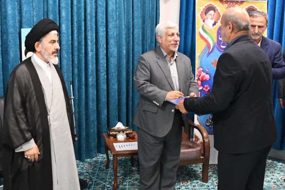 معرفی رئیس ستاد توسعه و بازسازی عتبات عالیات آذربایجان غربی معرفی رئیس ستاد توسعه و بازسازی عتبات عالیات آذربایجان غربی