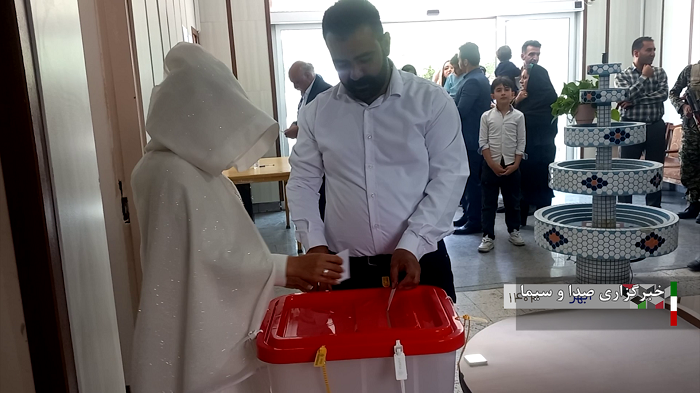 به وقت انتخاب برای آینده؛ عروس و داماد‌های زنجانی پای صندوق رای