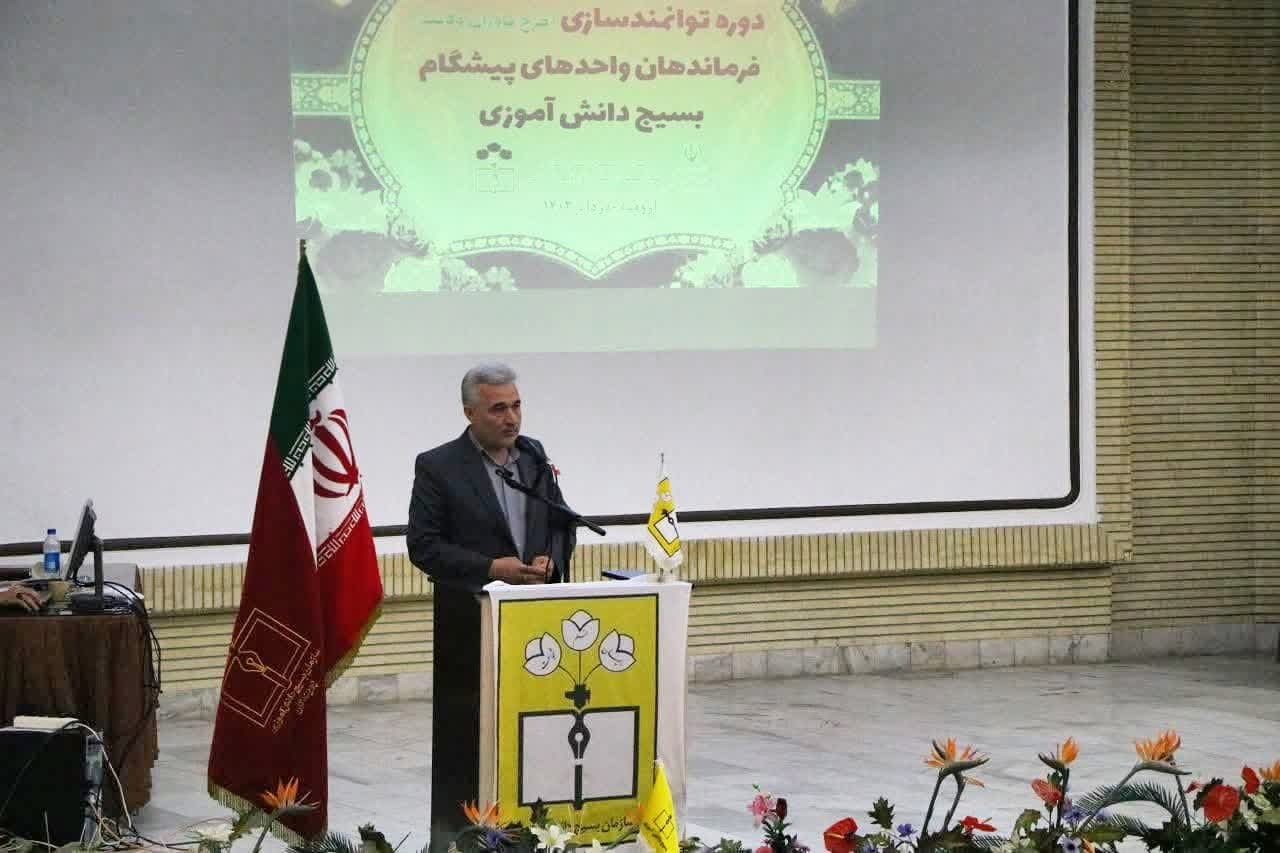 شکوفاسازی استعدادهای دانش آموزان مورد توجه تشکلها باشد شکوفاسازی استعدادهای دانش آموزان مورد توجه تشکلها باشد