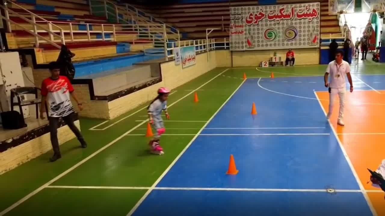 برگزاری مسابقات اسکیت در خوی برگزاری مسابقات اسکیت در خوی