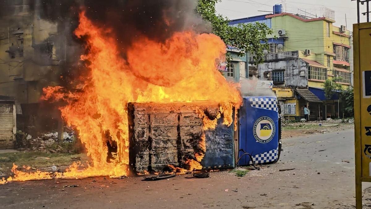 راهپیمایی اعتراضی علیه قانون وقف در هند به خشونت کشیده شد