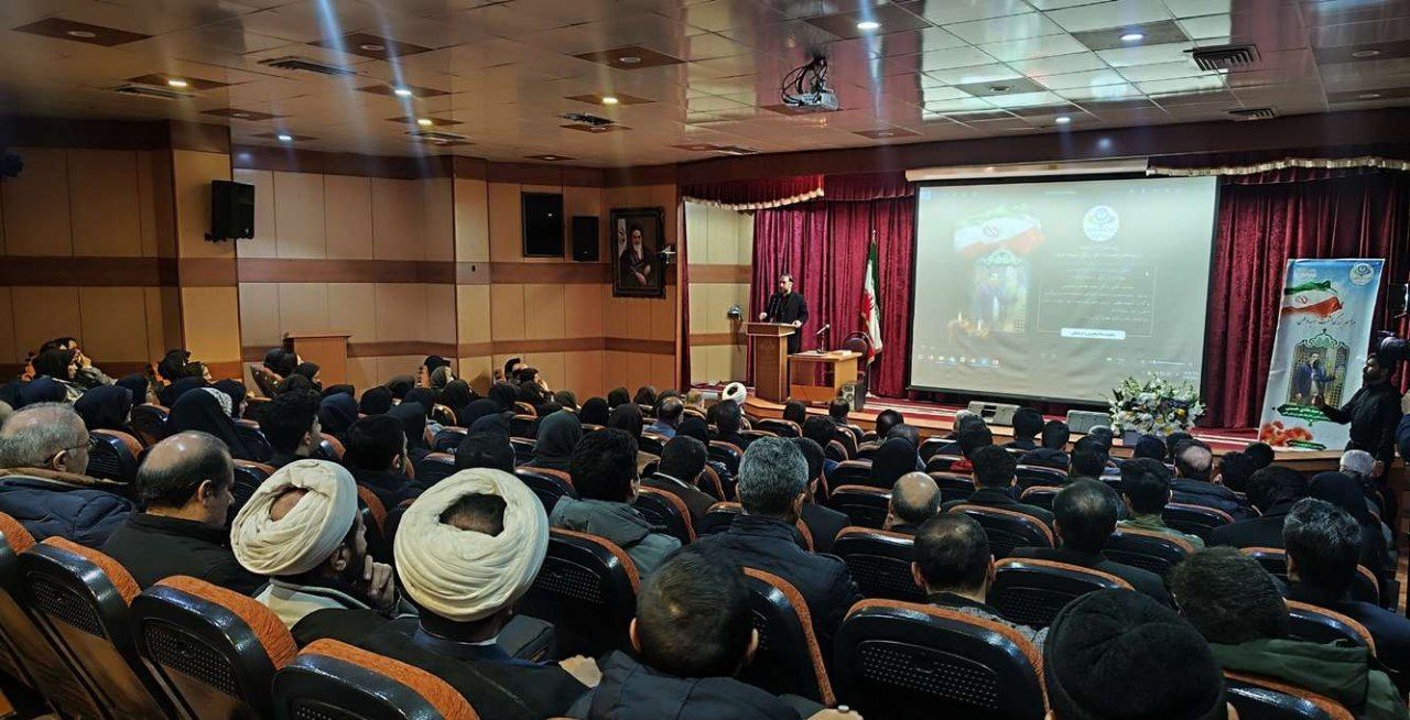 برگزاری مراسم یادبود شهید هادی حسینی در البرز برگزاری مراسم یادبود شهید هادی حسینی در البرز