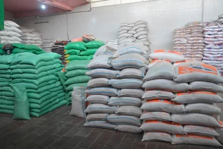 کشف انبار حبوبات قاچاق در اشتهارد کشف انبار حبوبات قاچاق در اشتهارد