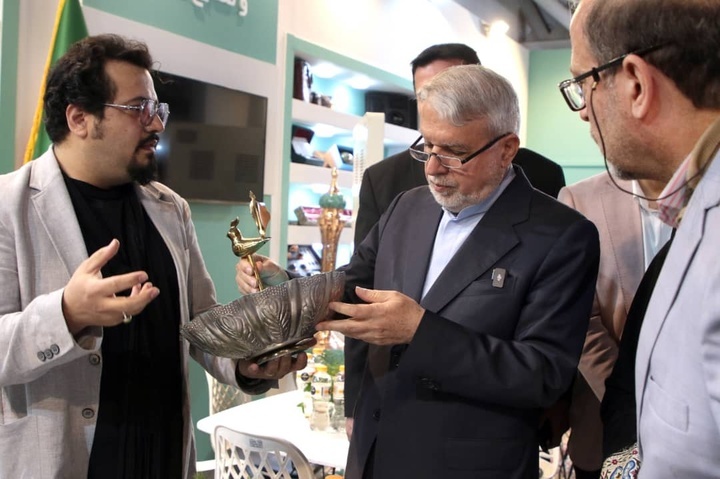 صالحی امیری: نقشهراه راهبردی صنایع دستی طراحی و اجرای می شود صالحی امیری: نقشهراه راهبردی صنایع دستی طراحی و اجرای می شود