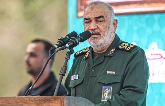 شهید رئیسی برای اعتلا و سربلندی ایران اسلامی کوشید شهید رئیسی برای اعتلا و سربلندی ایران اسلامی کوشید