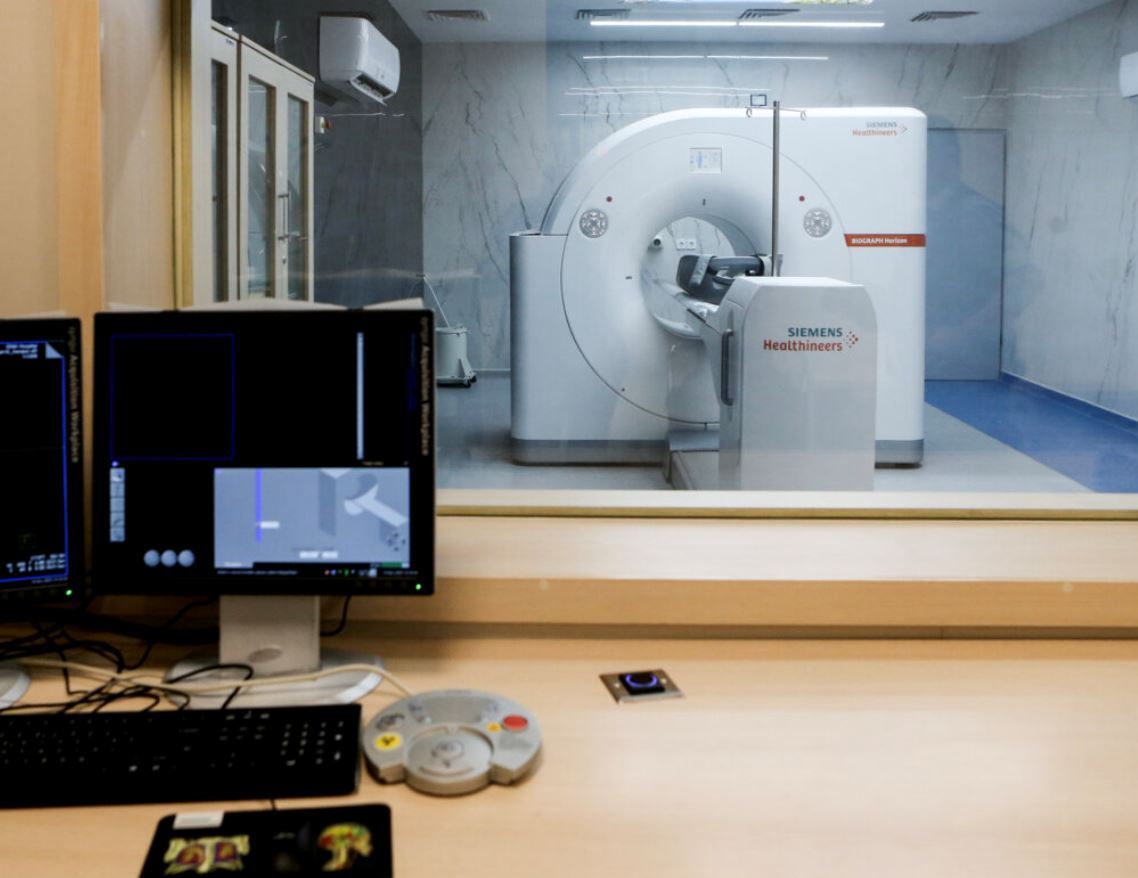 بهره برداری از هشت طرح بهداشتی درمانی در ایرانشهر