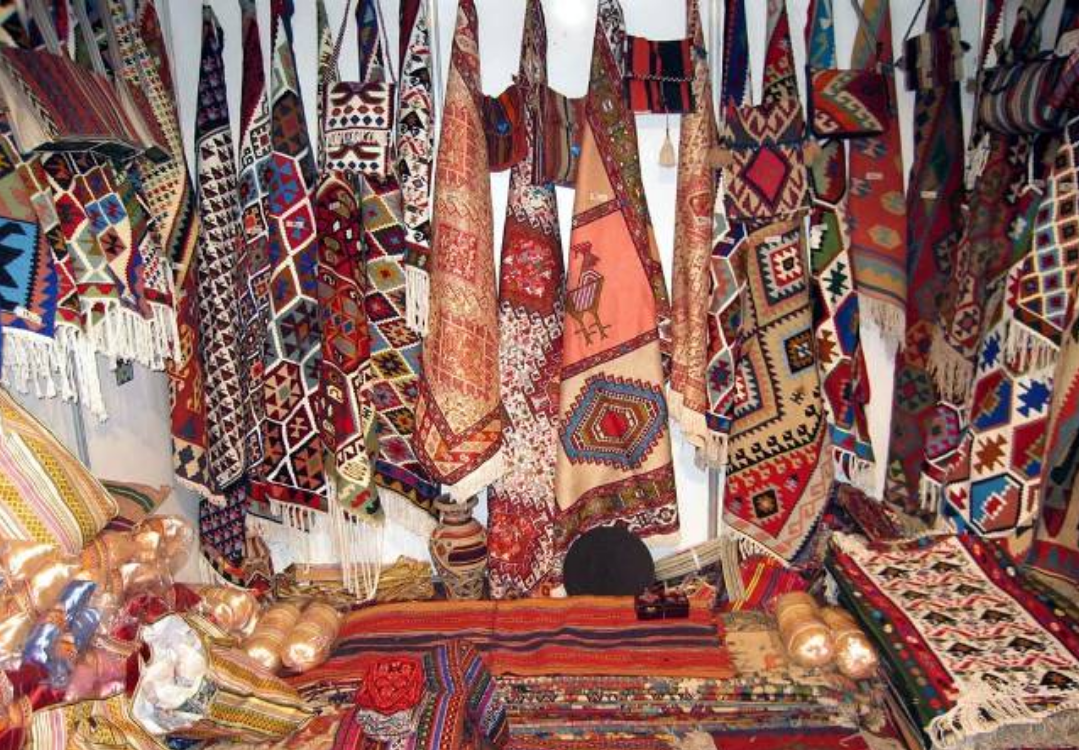 هفته بزرگداشت صنایع‌دستی و روز ملی فرش در شبکه مستند