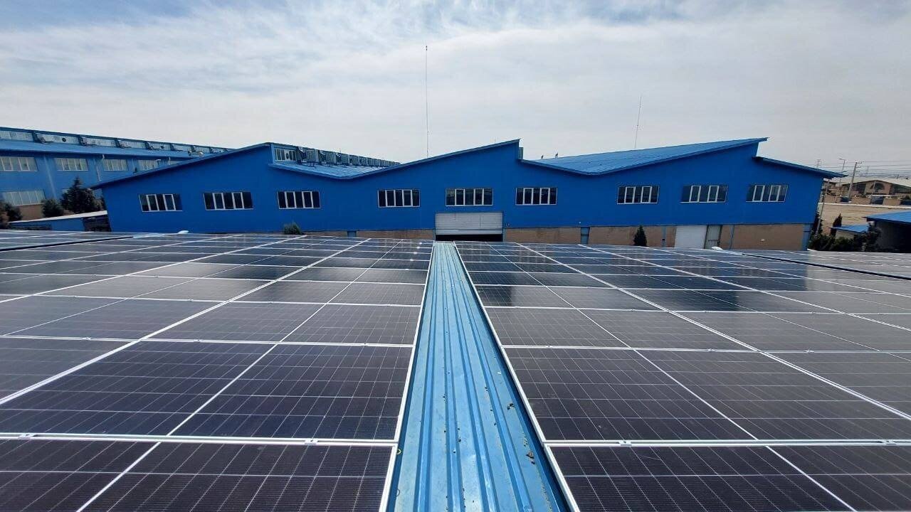 الزام قانونی دستگاه‌های اجرایی به تامین ۲۰ درصد برق مصرفی از نیروگاه‌های تجدیدپذیر