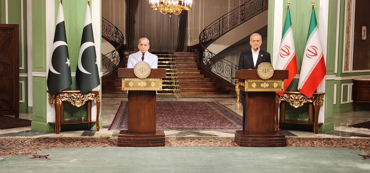 پاکستان کشوری مهم و همسایه راهبردی برای ایران است پاکستان کشوری مهم و همسایه راهبردی برای ایران است