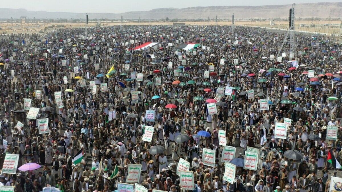 راهپیمایی میلیونی یمنیها در حمایت از جبهه مقاومت راهپیمایی میلیونی یمنیها در حمایت از جبهه مقاومت