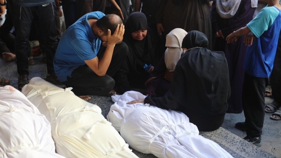 آمار شهدای غزه در آستانه عبور از ۶۵ هزار نفر است آمار شهدای غزه در آستانه عبور از ۶۵ هزار نفر است