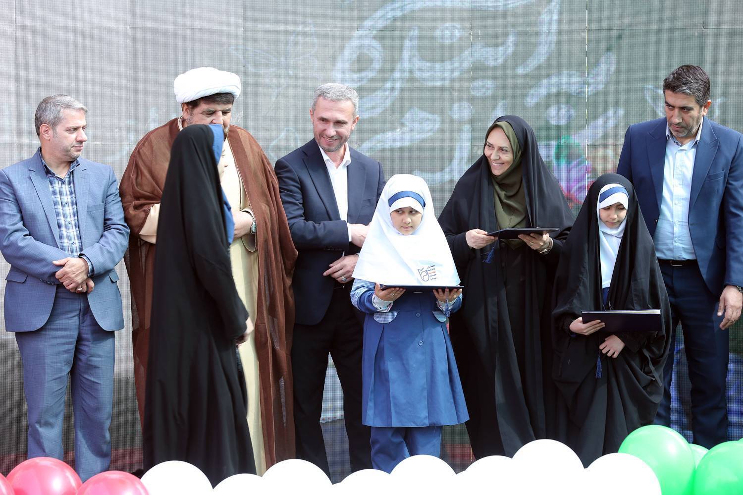 آغاز سال تحصیلی در مدرسه شاهد حضرت زینب