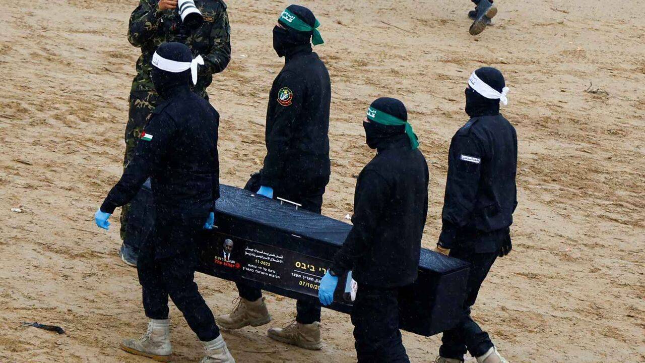 حماس: در تحویل اجساد اسیران دشمن جدی هستیم حماس: در تحویل اجساد اسیران دشمن جدی هستیم