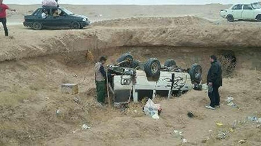 پنج مصدوم در حادثه واژگونی پاتروی در کویر ورزنه