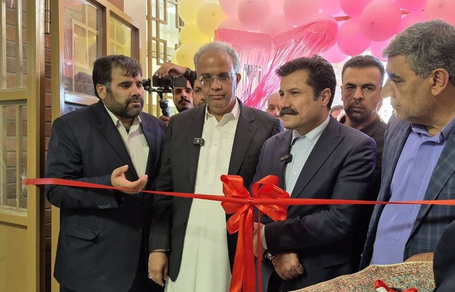 افتتاح مدرسه ۱۸ کلاسه سیادک زاهدان با حضور معاون روستایی و مناطق محروم افتتاح مدرسه ۱۸ کلاسه سیادک زاهدان با حضور معاون روستایی و مناطق محروم