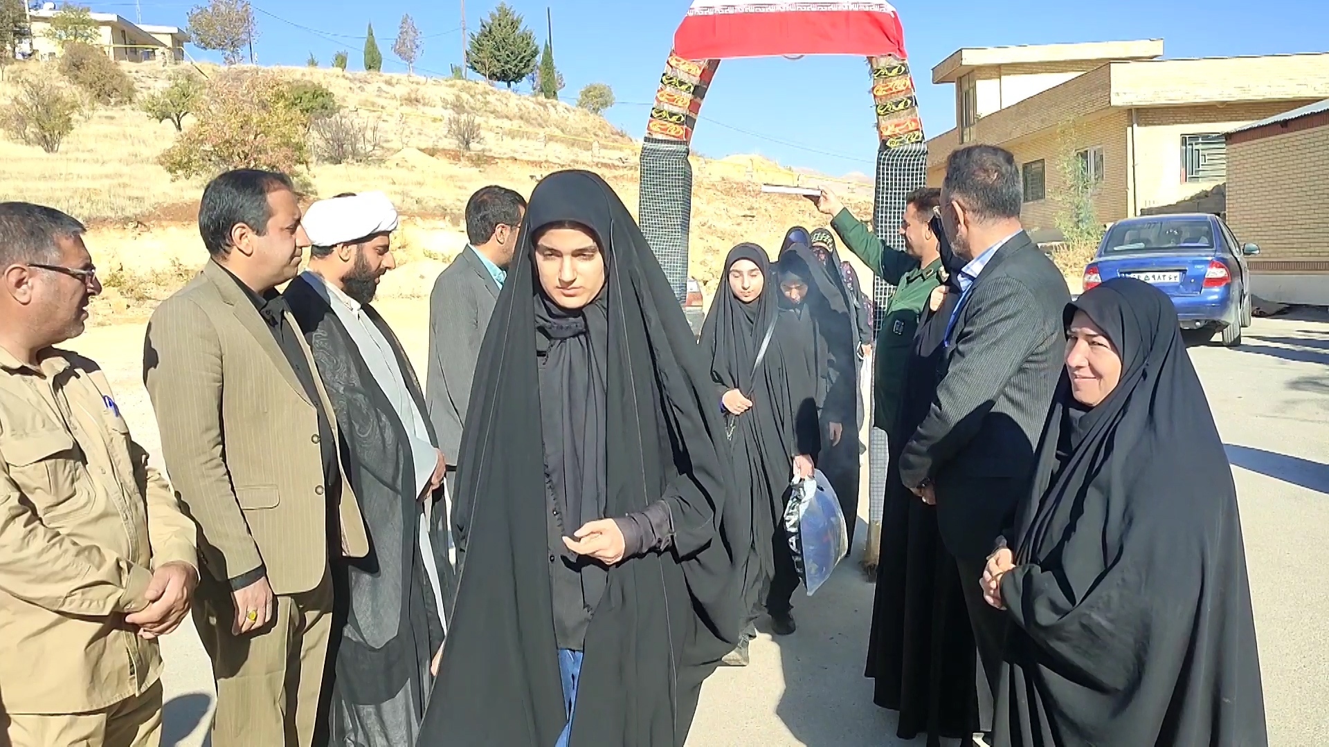 اعزام دانش آموزان شهرستانهای مهر و خنج به کربلای ایران اعزام دانش آموزان شهرستانهای مهر و خنج به کربلای ایران